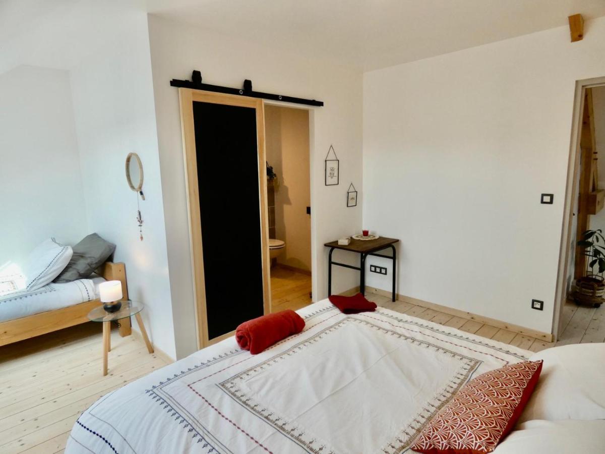 Le Nichoir Hotel Lion-en-Sullias Kültér fotó