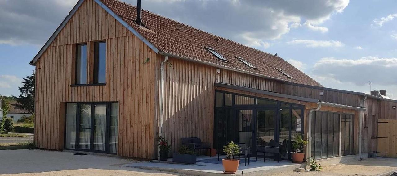Le Nichoir Hotel Lion-en-Sullias Kültér fotó